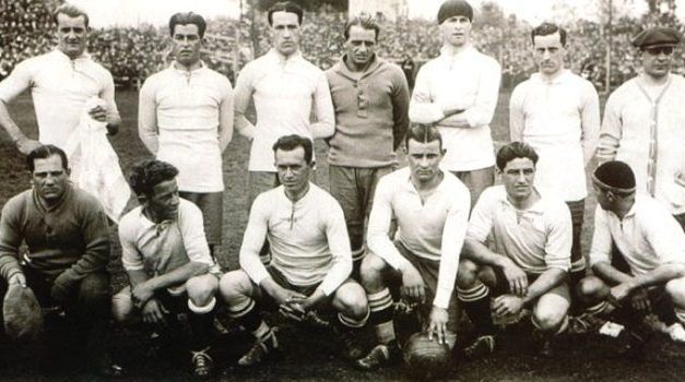 URUGUAY PRIMER CAMPEÓN OLÍMPICO Y MUNDIAL